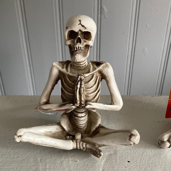 NWT Set of 3 Large Yoga Pose Skeleton Statues Decorations Set 🧘‍♀️🧘🧘‍♂️ - Picture 17 of 17